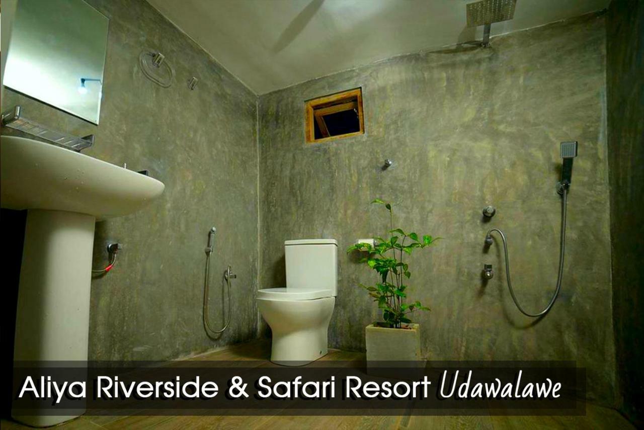 Aliya Riverside & Safari Resort Udawalawe Exterior photo